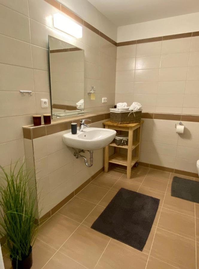 Apartmany Duo Třeboň Exteriör bild